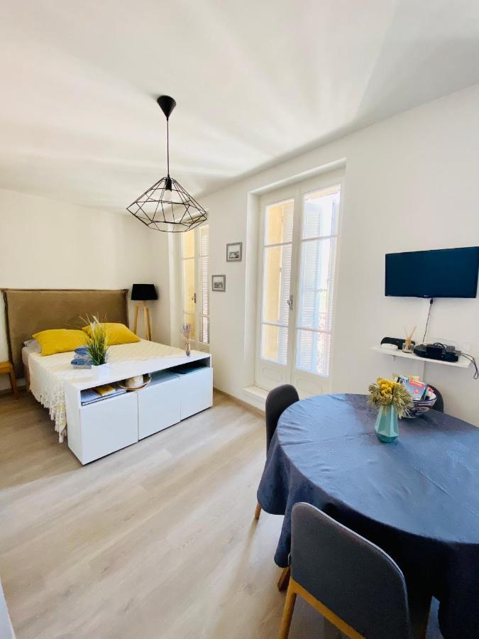 Grand Studio Au Pied Du Panier Lejlighed Marseille Eksteriør billede